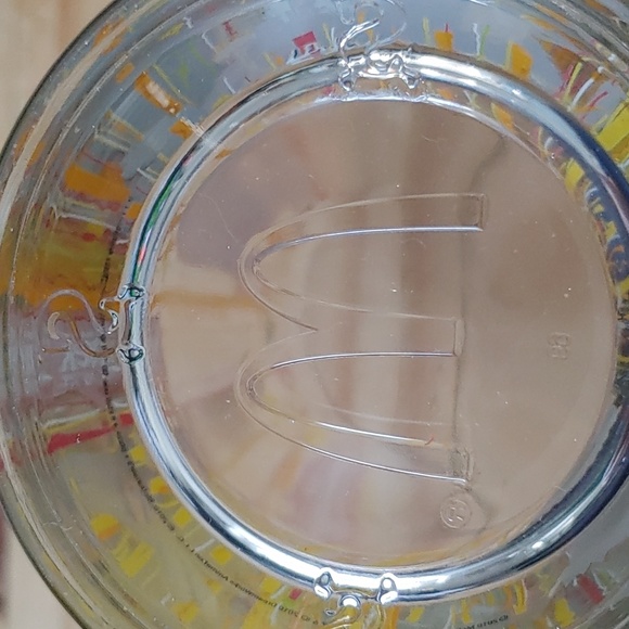 Collectors glass cup - Picture 4 of 4